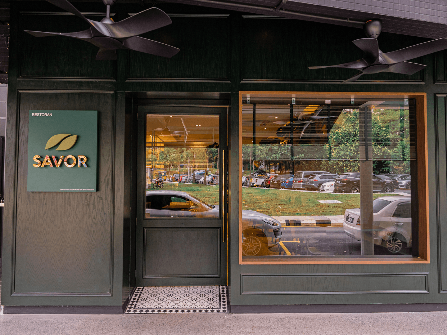 Savor Restaurant